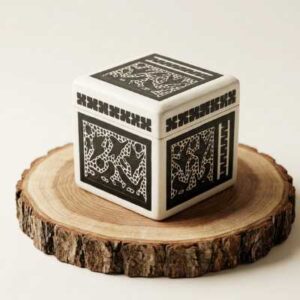 Cajita joyero de Olinalá artesanal, caja decorativa de madera de linaloe premium de alta gama.