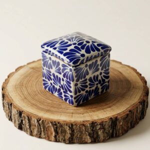 Joyero de talavera poblana hecho a mano, caja decorativa exclusiva de alta gama para hogar.