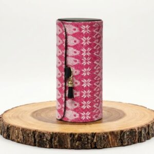 Estuche joyero cilíndrico artesanal, alhajero de viaje premium inspirado en el rebozo tradicional.